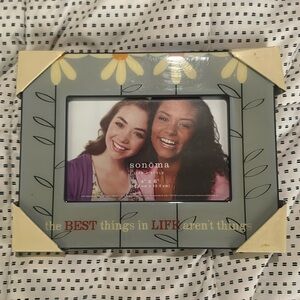 4x6 in Frame “The Best Things in Life Aren’t Things” NWT